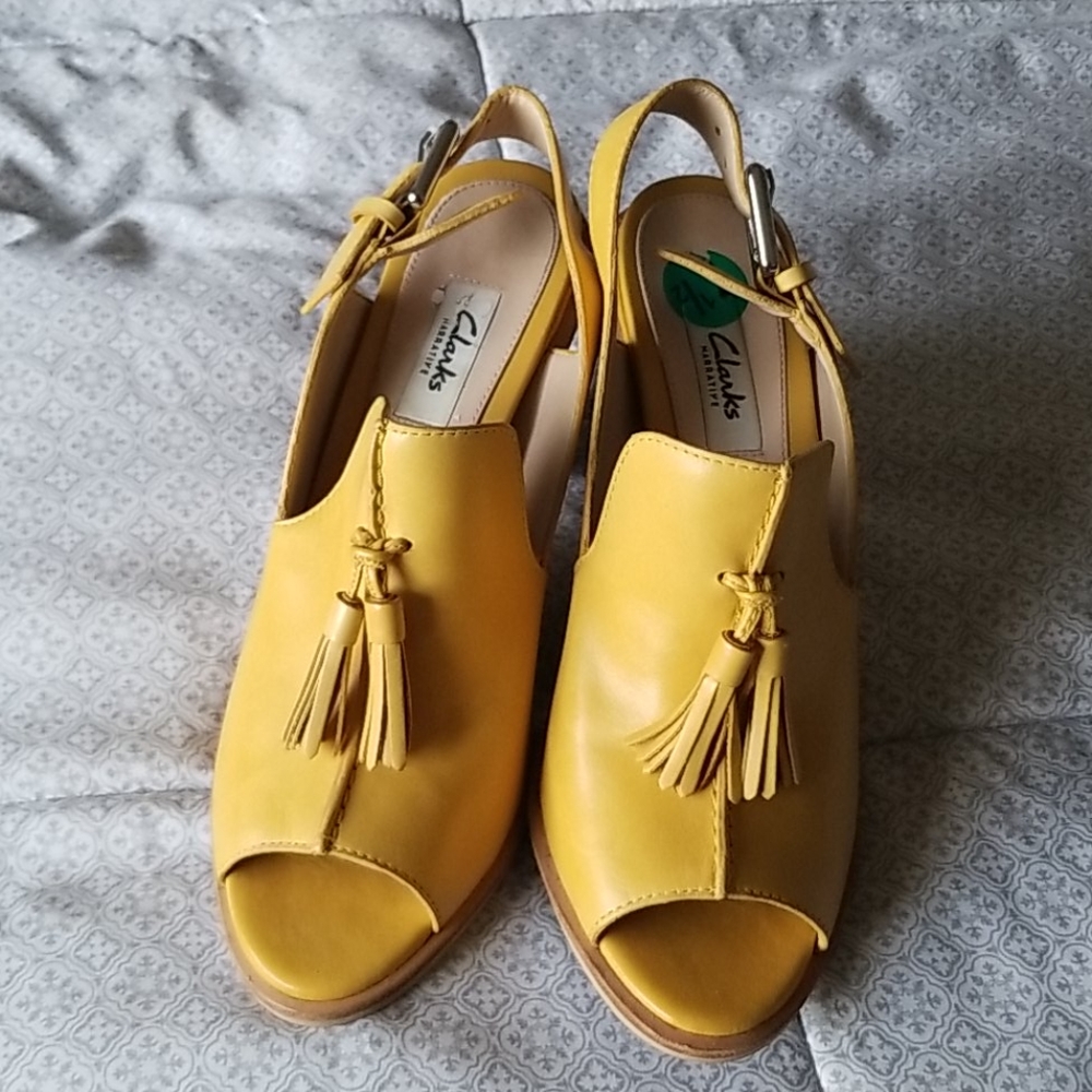 Clark's Mustard Peep Toe Heels